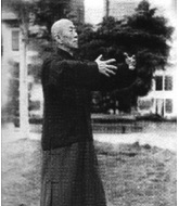 Man practicing Chigong